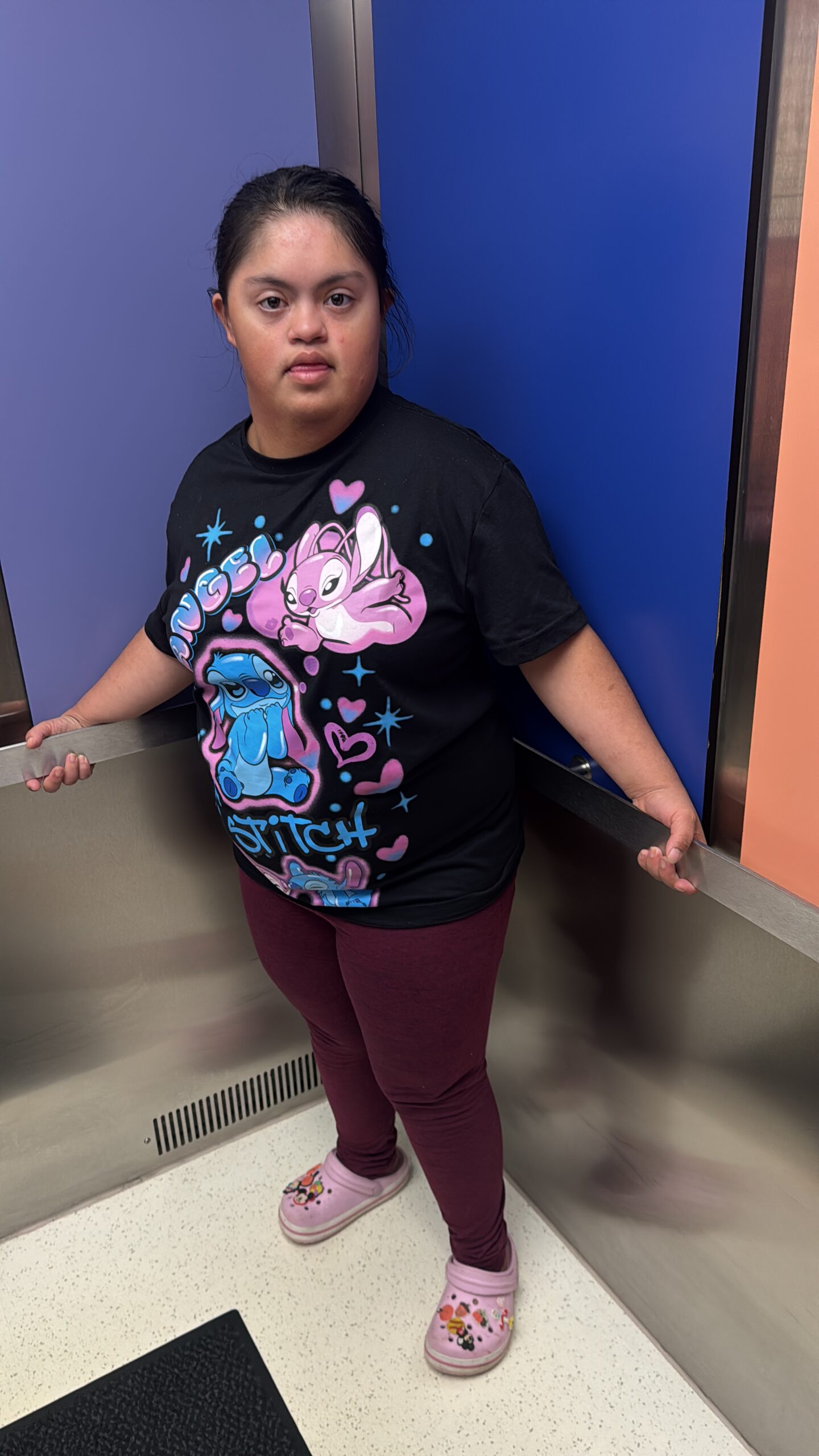 085b793f B8e7 49ce 993b 70ec84599fdd